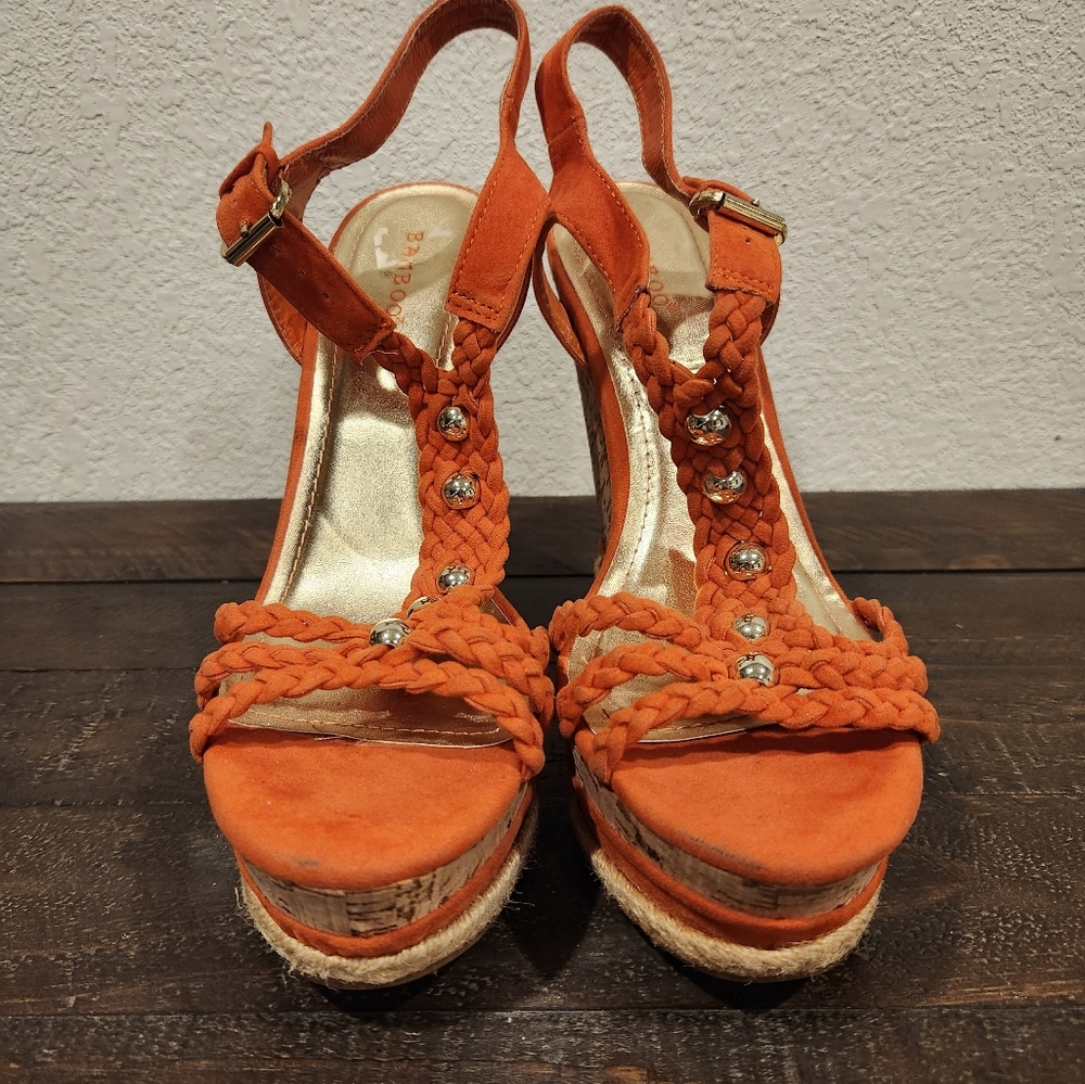 Bamboo wedge retro style heels